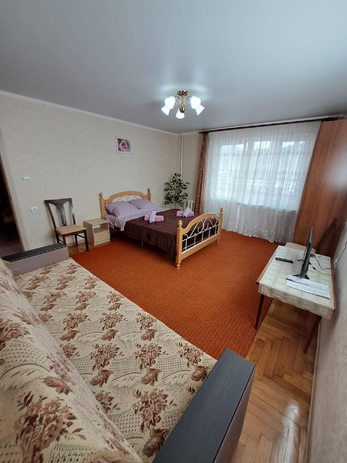 1-я квартира на ул.Широкая, с видом на парк, Центр. 