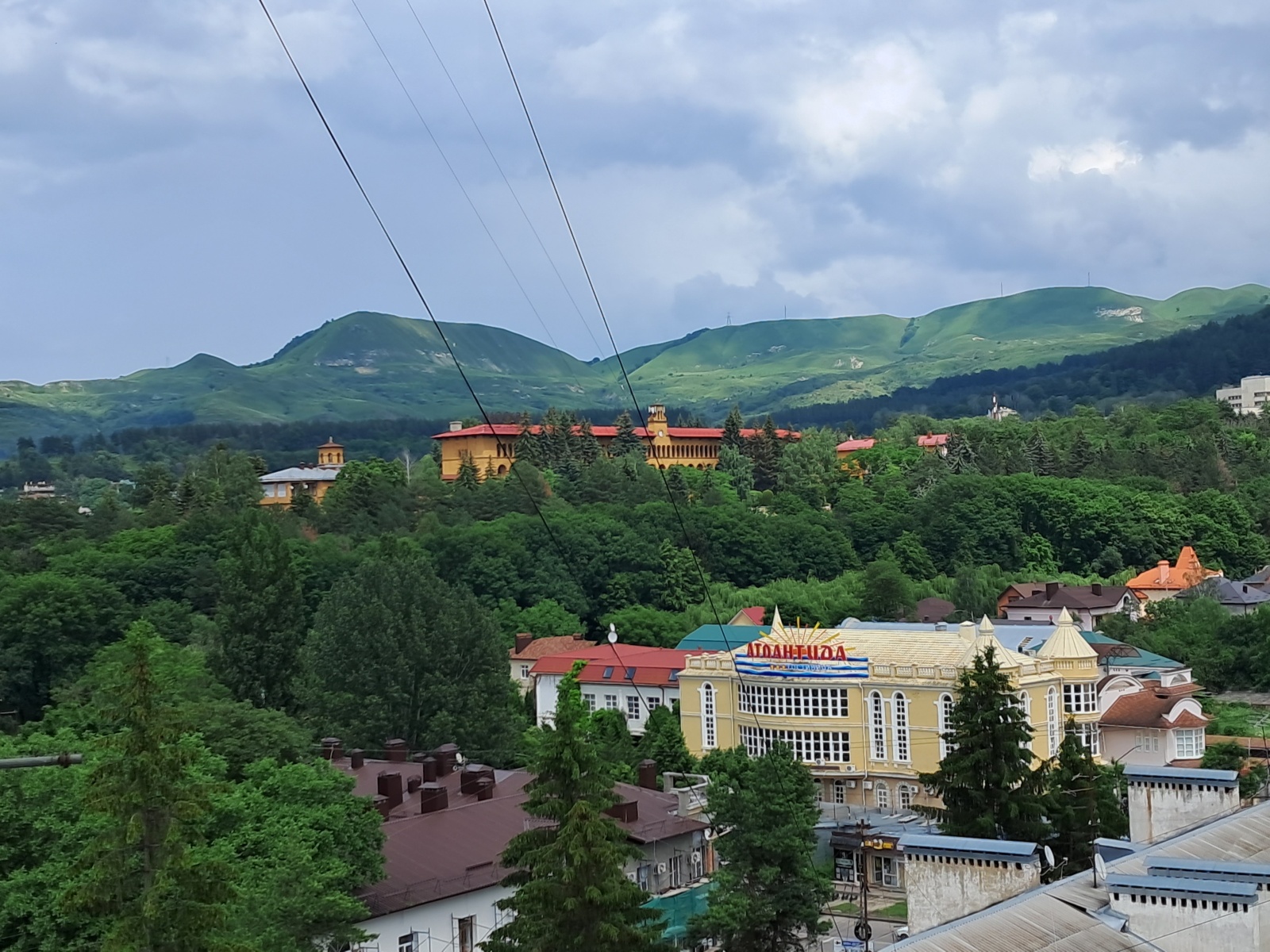 1-я квартира на ул.Широкая, с видом на парк, Центр. 
